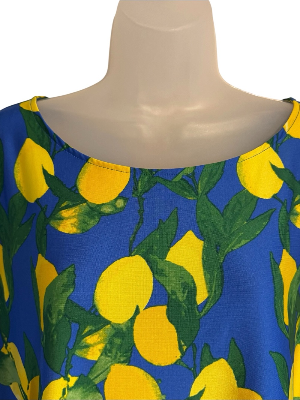Ruby Rd. Blue Tunic with Yellow Lemon Print FUN!   PLUS: 1X   #J - Picture 2 of 8